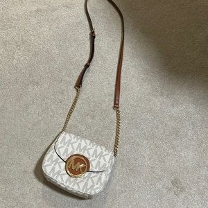 Michael Kors crossbody bag cream